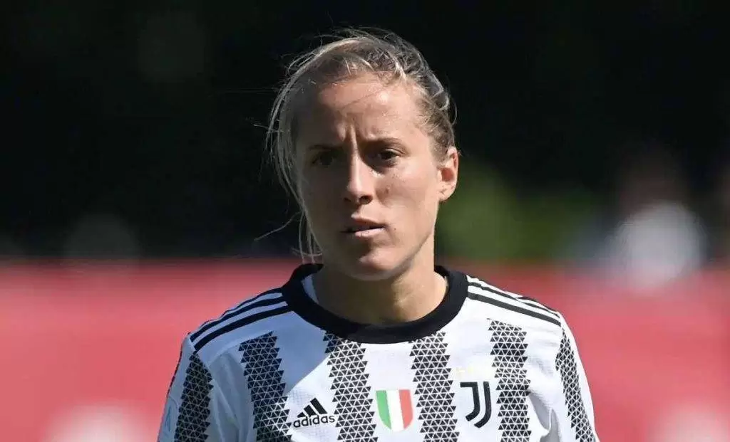 valentina-cernoia con la casacca della Juventus Women