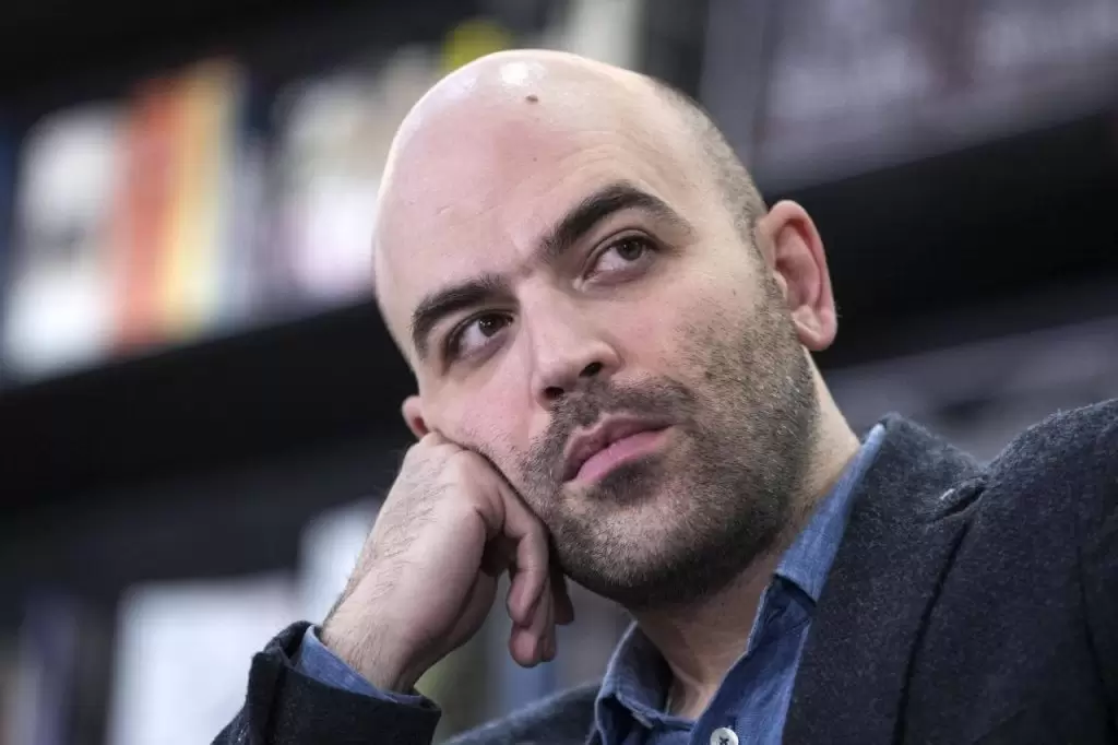 Storia Roberto Saviano